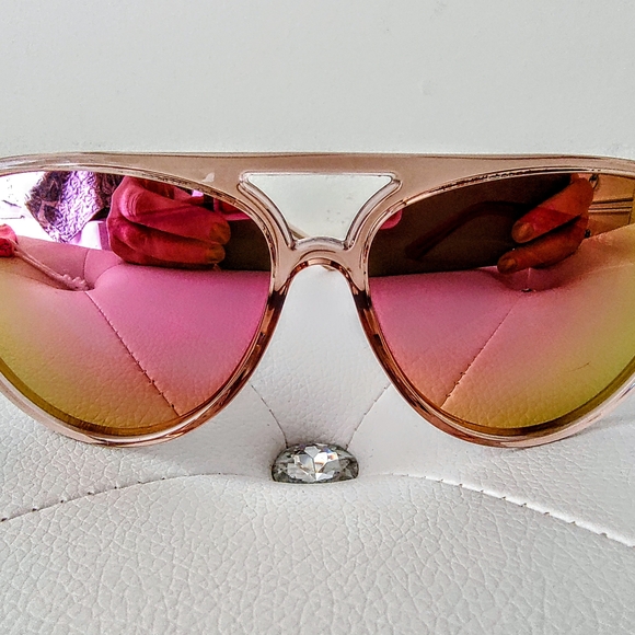 ~~BLENDERS🩷Skyway Sunglasses~~ - Picture 5 of 15